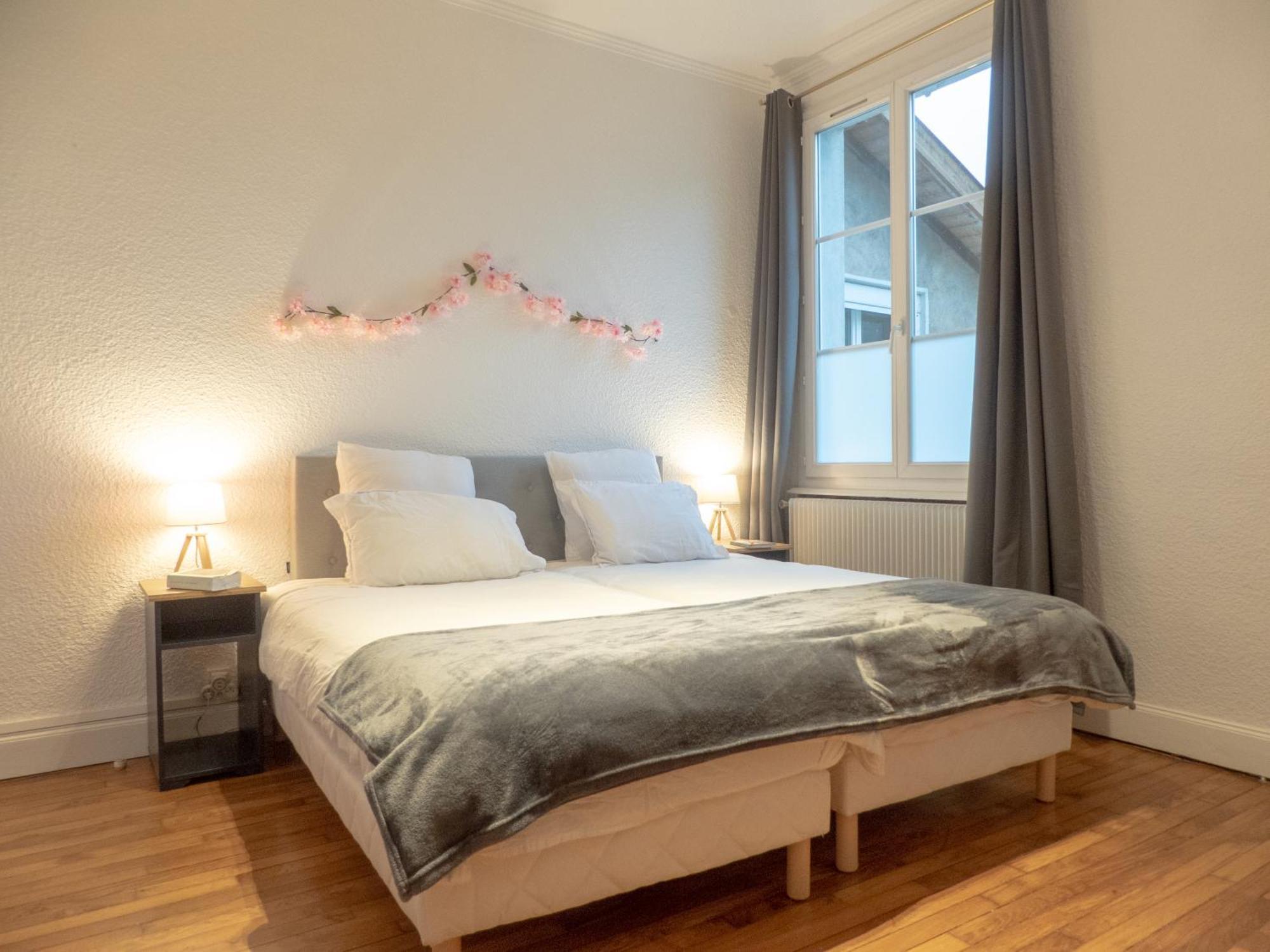 L'Amour De La Paix - Centre-Ville - Jardin - Proche Gare - Tv65"Primevideo - Ambiance Tres Chaleureuse - Parking Gratuit Sous-Video Surveillance Proche - Gere Par Presta-Zen'Services Verdun-sur-Meuse Ngoại thất bức ảnh